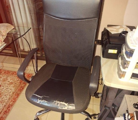 OFFICE CHAIR - R250 (C BENONI)
