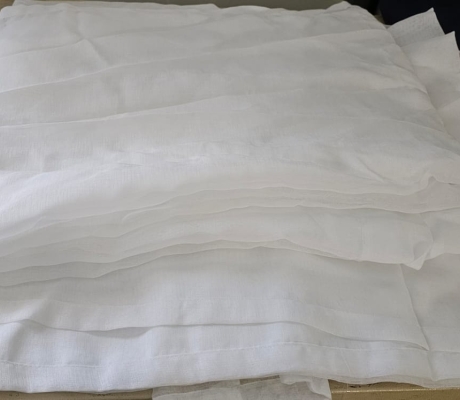 SET OF 3 DROPS OF LACE CURTAINS - R200 (C BENONI)