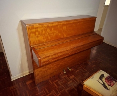 OTTO BACH PIANO - R6000 (C BENONI)