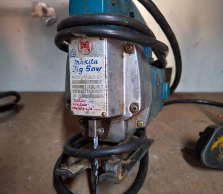 (101- SUIDEROORD)- MAKITA JIG SAW- R 250