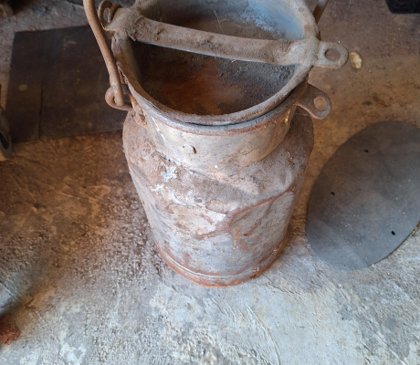 (142- S/OORD OB)- 2 X MILK CANS- R 200