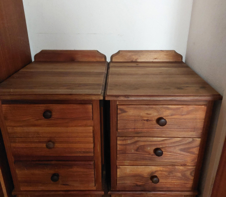 (141- S/OORD H)- 2 SOLID BLACKWOOD HEADBOARD AND 2 PEDESTALS WITH HIDDEN DRAWER- R 5000
