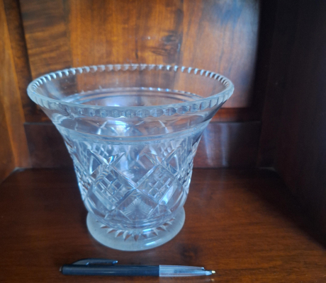 (Brakpan ) - GLASS VASE ON OFFER