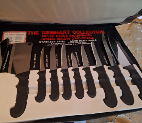 (ALB - 61) REINHART KNIFE COLLECTION  R200