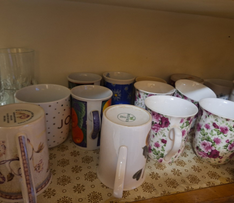 (ALB - 129) COFFEE CUPS  R70