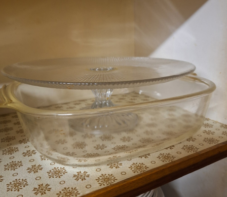 (ALB - 131) CAKEPLATE AND GLASS DISH  R70