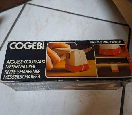 (ALB - 147) KNIFE SHARPENER  R30