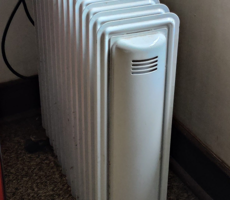 (Brakpan ) - Oil heater  R 500