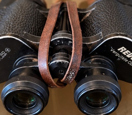 (ALB - 57) BINOCULAR  R150