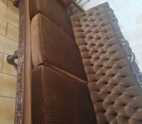 (113- S/OORD H)- 3 SEATER BALL AND CLAW COUCH (BROWN)- R 2000