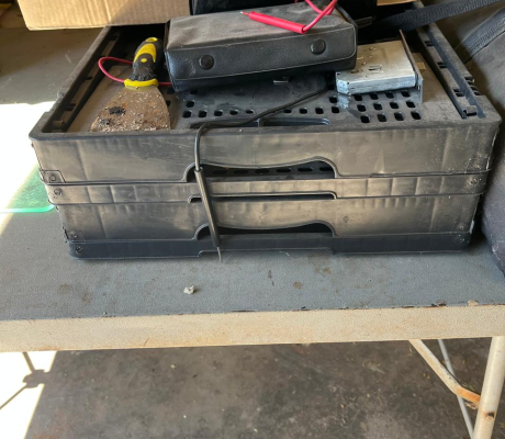 (G 27- S/OORD)- FOLDABLE CRATES- R 100