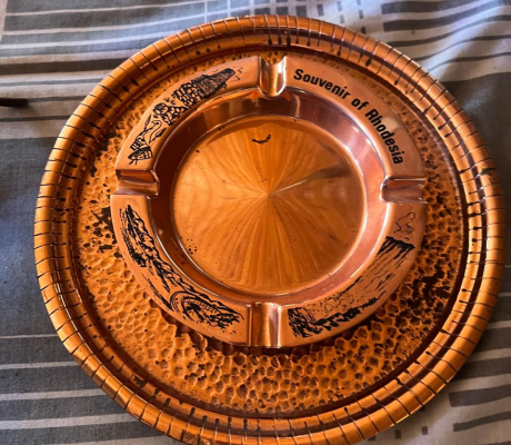 (H 22- S/OORD)- COPPER TRAY AND ASHTRAY- R 50