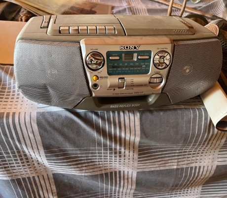 (H 21- S/OORD)- SONY CD PLAYER- R 80