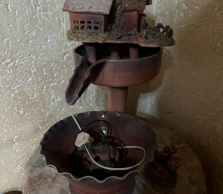 (H 65- S/OORD)- VINTAGE CERAMIC WATER FEATURE    POD