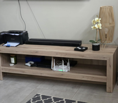 1.8 M LARGE PLASMA TV STAND
