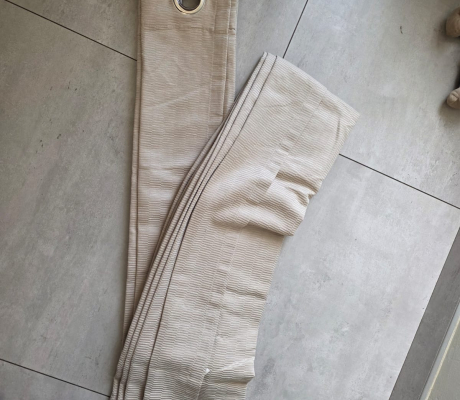 4 DROPS 120 X 220 EYELET CURTAINS  (EOA)