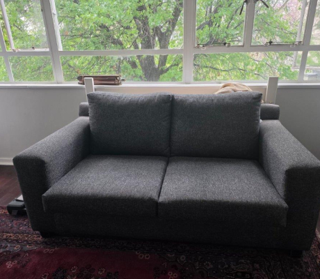 (BI36) Couch