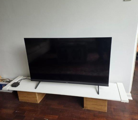 BI8	Hisense 50" Smart 4K QLED TV