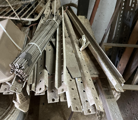 (29- SUIDEROORD)- GALVANIZED STRAIGHT HANGER WIRES - POD