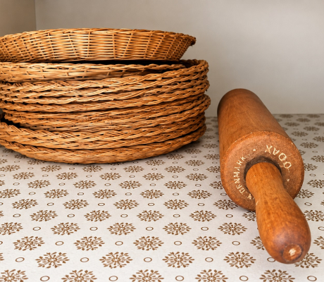 (ALB - 150) ROLLING PIN AND WOVEN BASKETS  R70