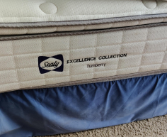 (Brakpan ) - Mattress and base  R 900