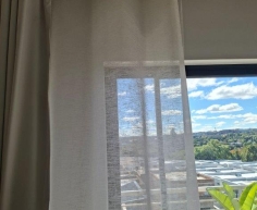 3 DROPS NET OF EYEHOLE CURTAINIS - R500 (S SANDTON)