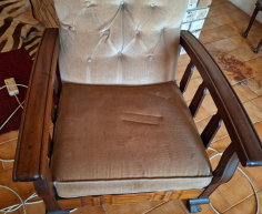 (H 34- S/OORD)- BALL AND CLAW CHAIR - BUTTON BACK- R 400