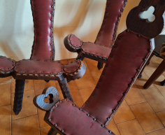 (H 48- S/OORD)- VINTAGE SPANISH WOODEN TRIPOD CHAIRS X 4- R 2000