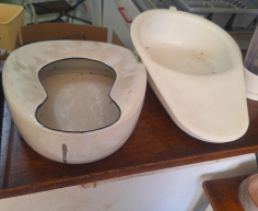 (Brakpan ) - VINTAGE ENAMEL BED PAN AND PLASTIC BED PAN  ON OFFER