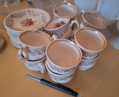(ALB - 65) 10 CUPS AND SAUCERS  R200