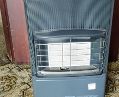(Brakpan ) - Gas heater no gas cylinder  R 350