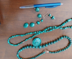 MELACHITE VINTAGE JEWELRY