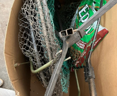 (G 4- S/OORD)- FISHING NETS AND STANDS- R 200