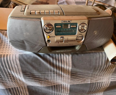(H 21- S/OORD)- SONY CD PLAYER- R 80