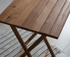 SMALL ADJUSTABLE TABLE (EOA)