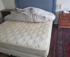 (BI26) King size Bed