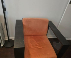 (BI30) Orange & Black chair