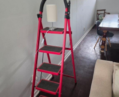 (BI14) Stepladder