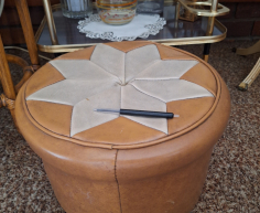 (ALB - 7) VINTAGE FOOT STOOL  R150